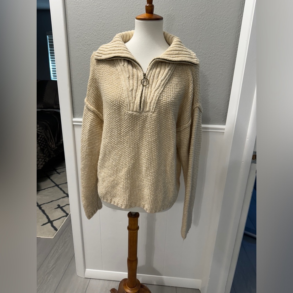 NWOT Universal Thread Collared Oatmeal Sweater Size L - Picture 1 of 5